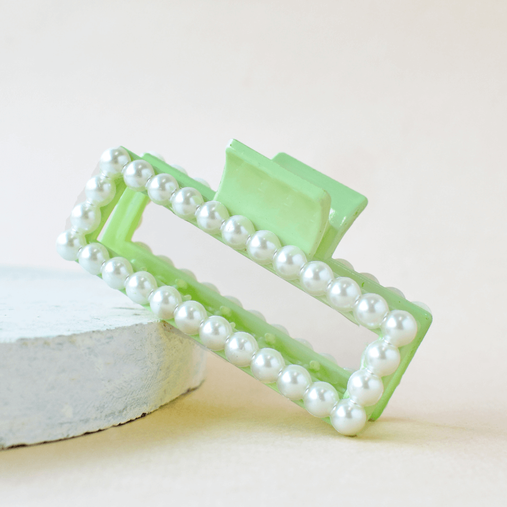 Maxi Acrylic Pearl Box Claw Clip