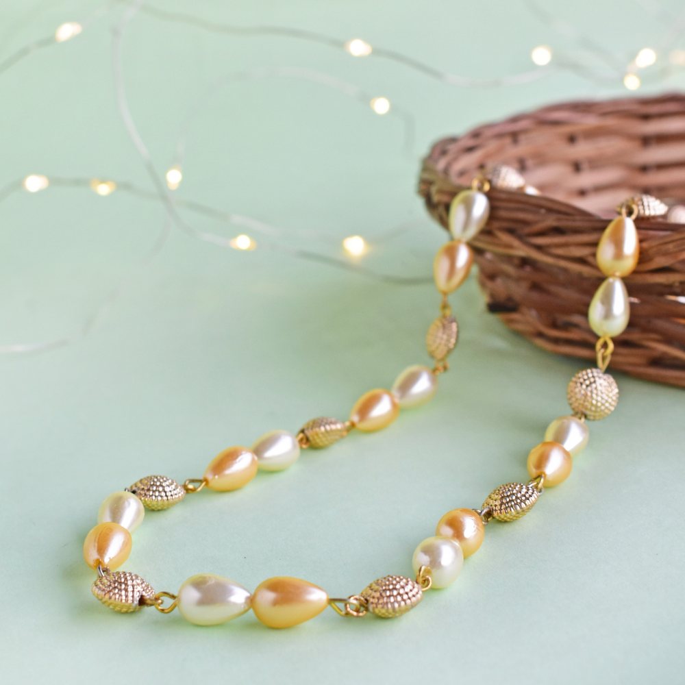 Festive Gold Pearl Mask Chain
