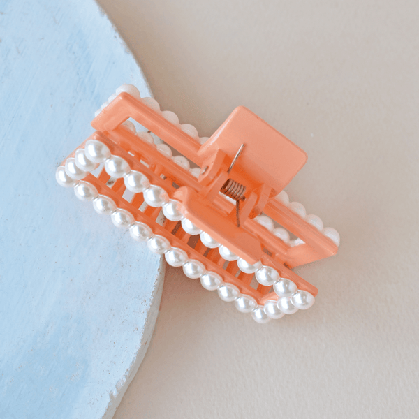 Maxi Acrylic Pearl Box Claw Clip