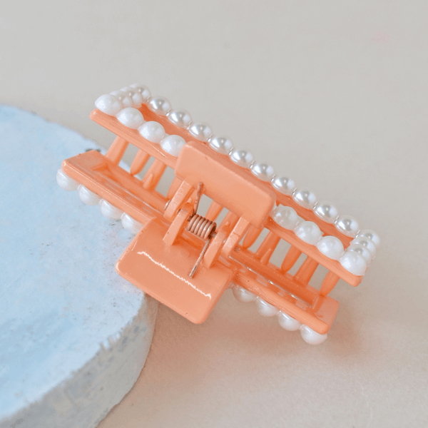Maxi Acrylic Pearl Box Claw Clip
