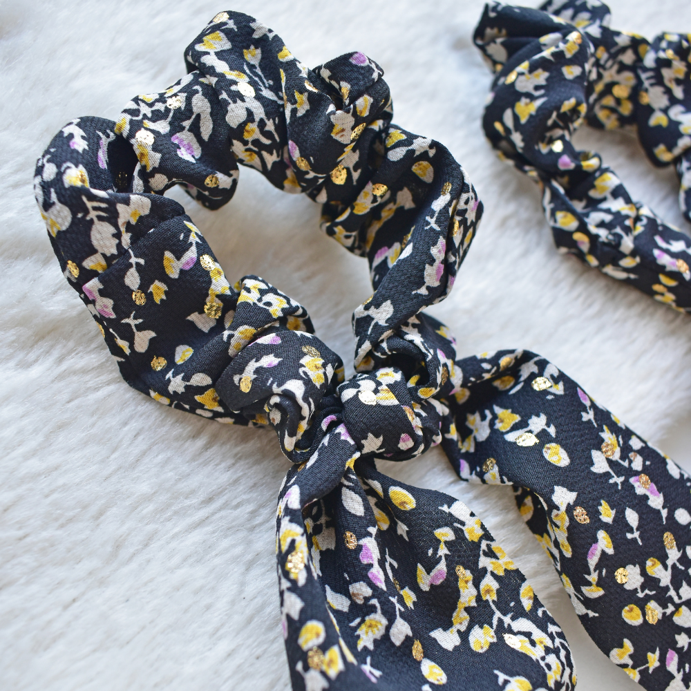 Bloomy Scrunchies