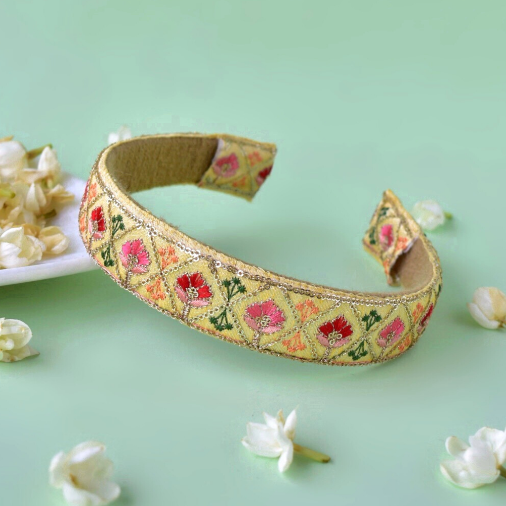 Sequins Thread Detailing Festive Hairband - Yellow