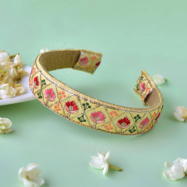 Sequins Thread Detailing Festive Hairband - Yellow